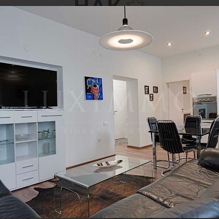 A Lovely 2 Bedroom Apartment In The Heart Of Sofya Dış mekan fotoğraf
