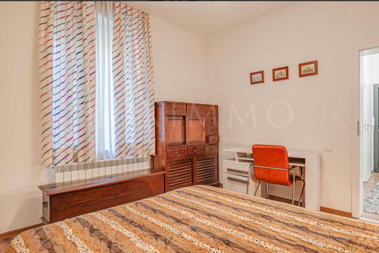 A Lovely 2 Bedroom Apartment In The Heart Of Sofya Dış mekan fotoğraf